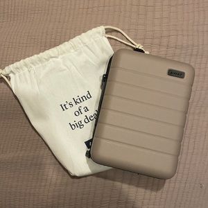 Mini Away Cosmetic Luggage Bag